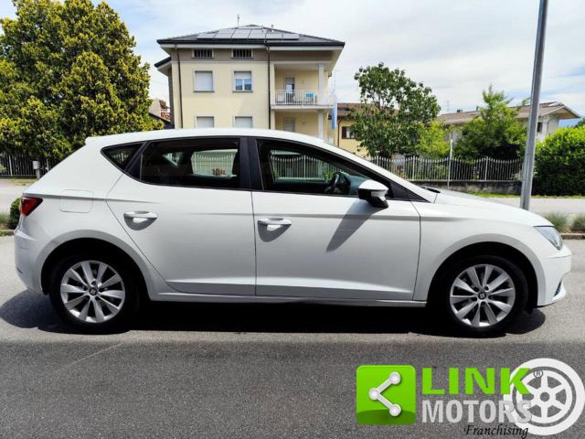 SEAT Leon 1.6 TDI 115 CV 5p. Business (12)