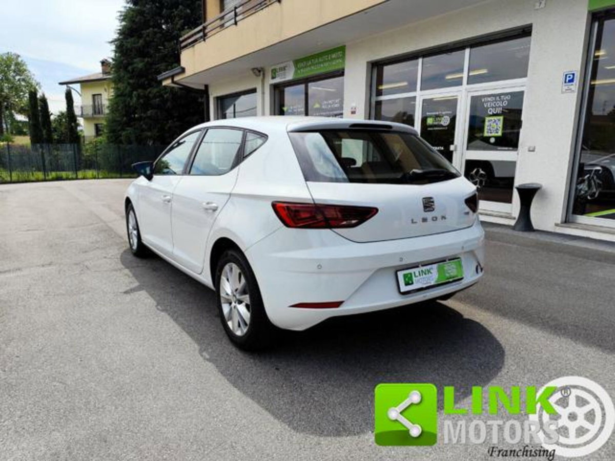 SEAT Leon 1.6 TDI 115 CV 5p. Business (13)