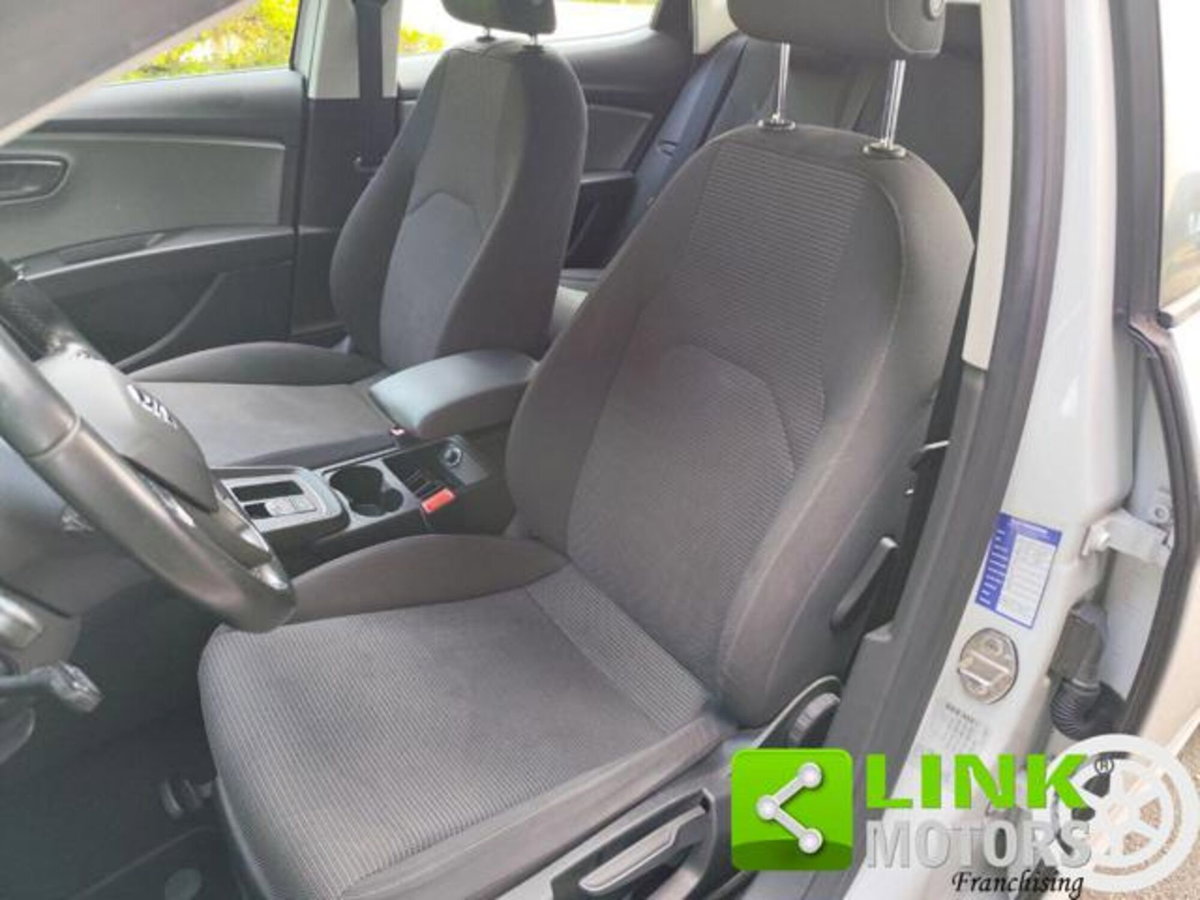 SEAT Leon 1.6 TDI 115 CV 5p. Business (6)
