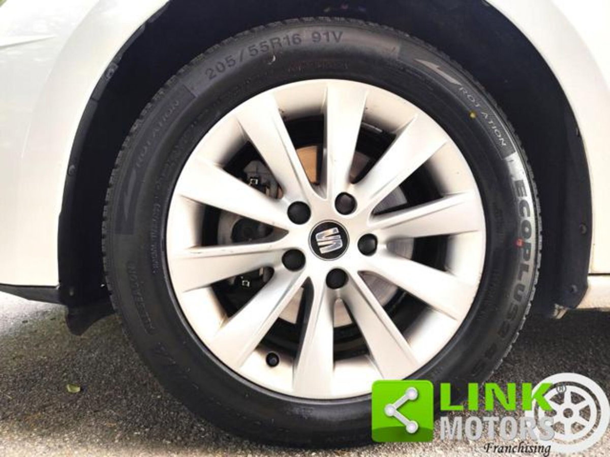 SEAT Leon 1.6 TDI 115 CV 5p. Business (10)