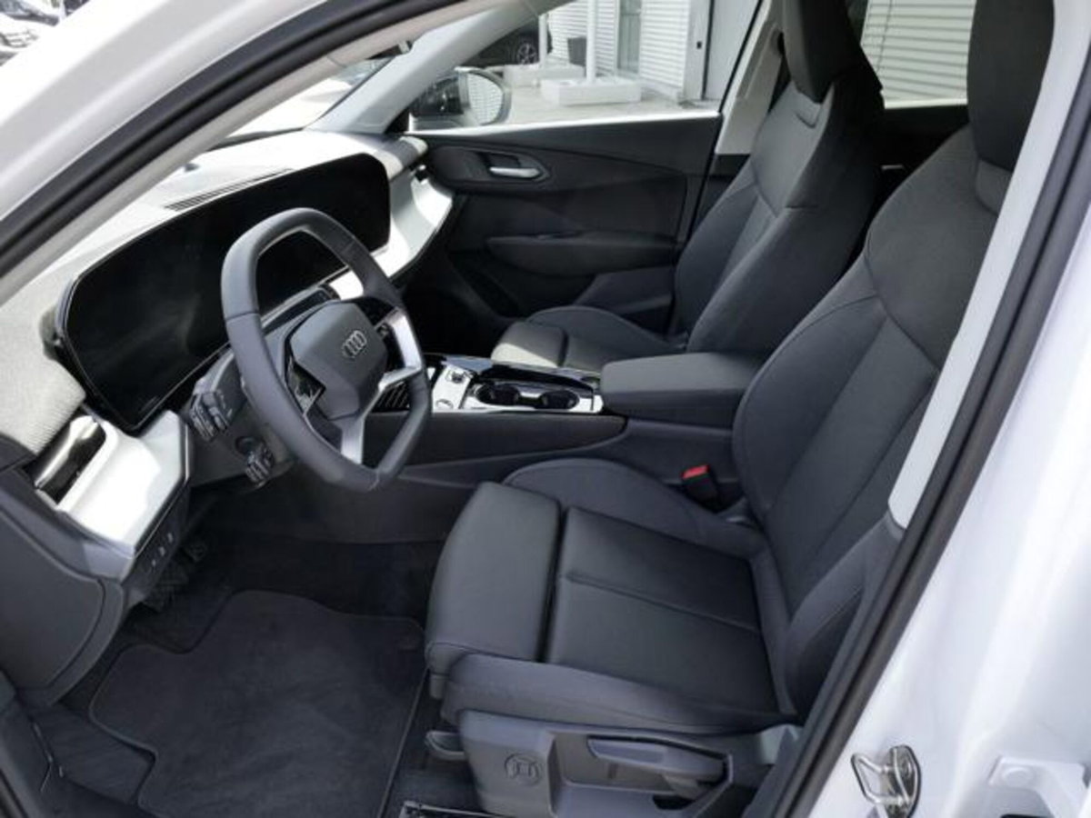 Audi Q3 Sportback 2.0 tdi S line edition 150cv s-tronic (5)