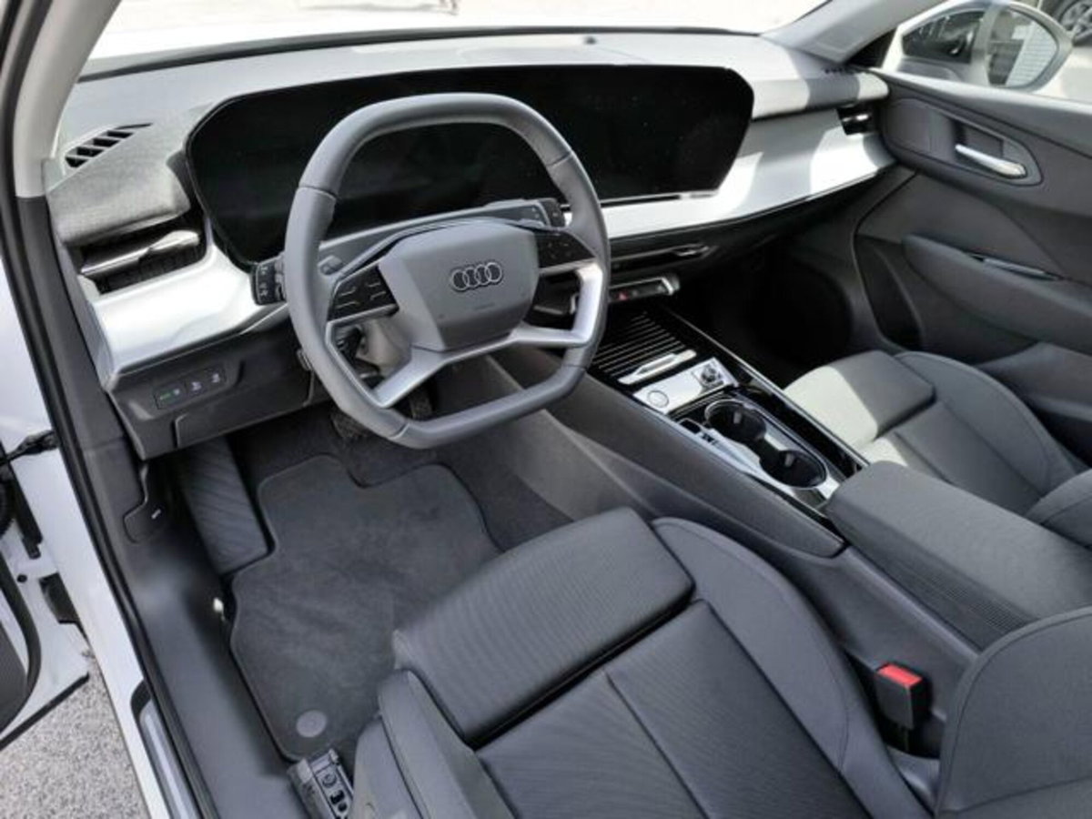 Audi Q3 Sportback 2.0 tdi S line edition 150cv s-tronic (6)