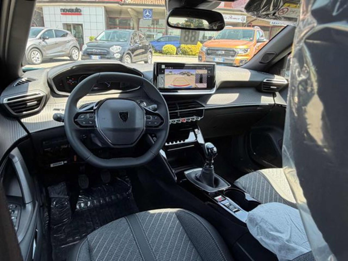 Peugeot 2008 PureTech 100 S&S Allure (10)