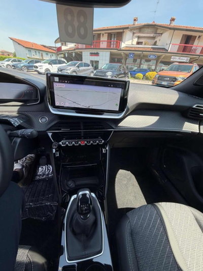 Peugeot 2008 PureTech 100 S&S Allure (15)