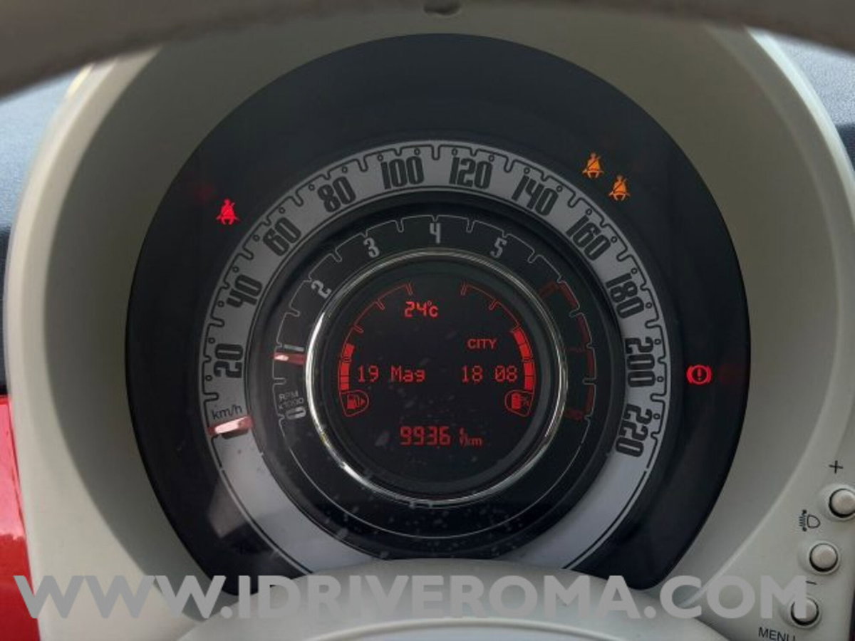 Fiat 500 1.0 hybrid Dolcevita 70cv (9)