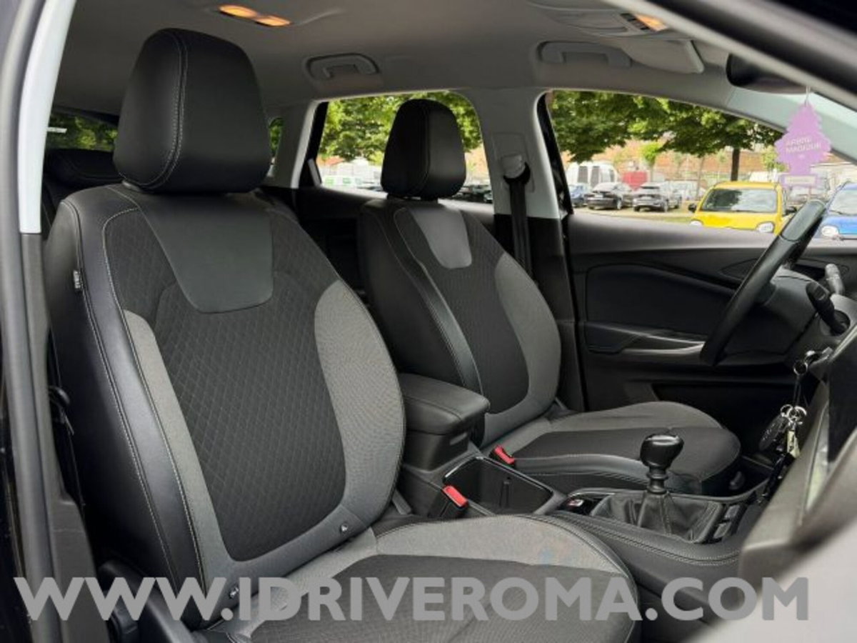 Opel Grandland 1.2 GS s&s 130cv (6)