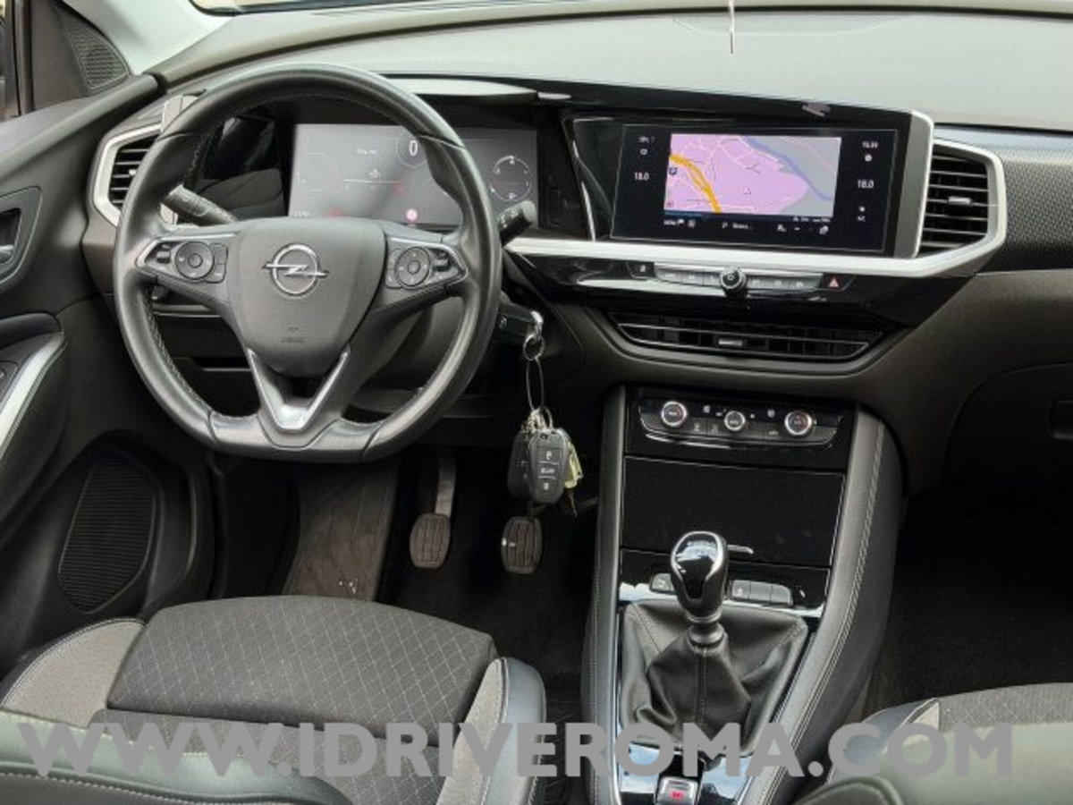 Opel Grandland 1.2 GS s&s 130cv (7)
