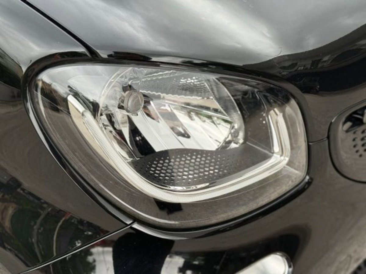 smart forfour forfour 90 0.9 Turbo Brabus Style (9)