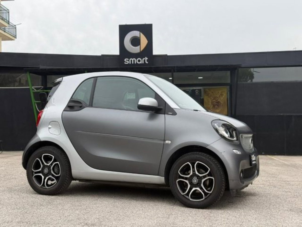 smart Fortwo 70 1.0 Urban (11)