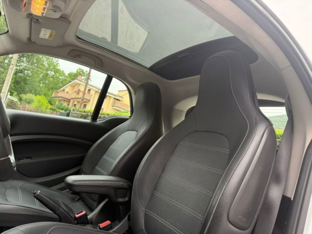 smart Fortwo 70 1.0 Urban (18)