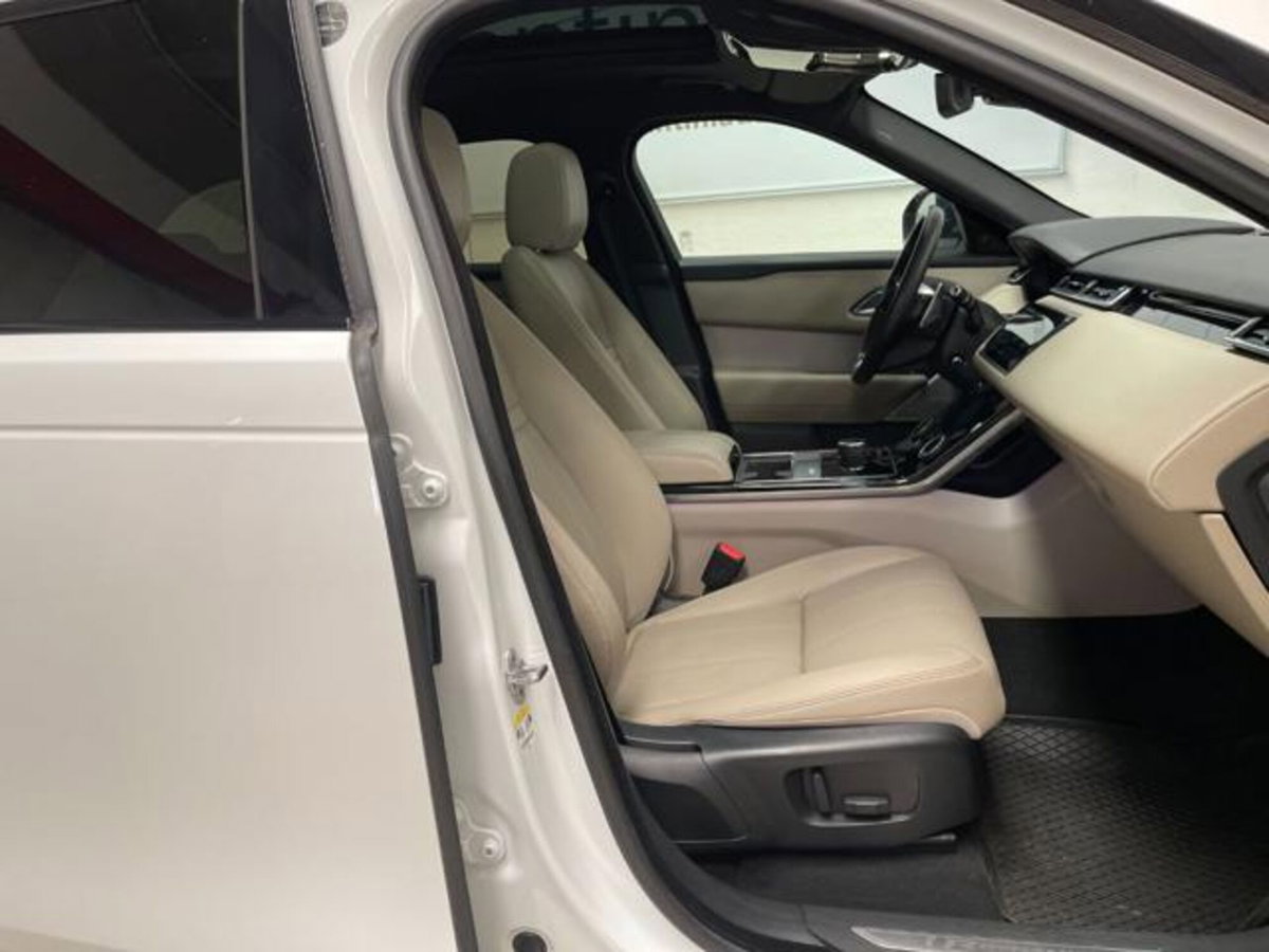 Land Rover Range Rover Velar 2.0D I4 240 CV R-Dynamic SE (20)