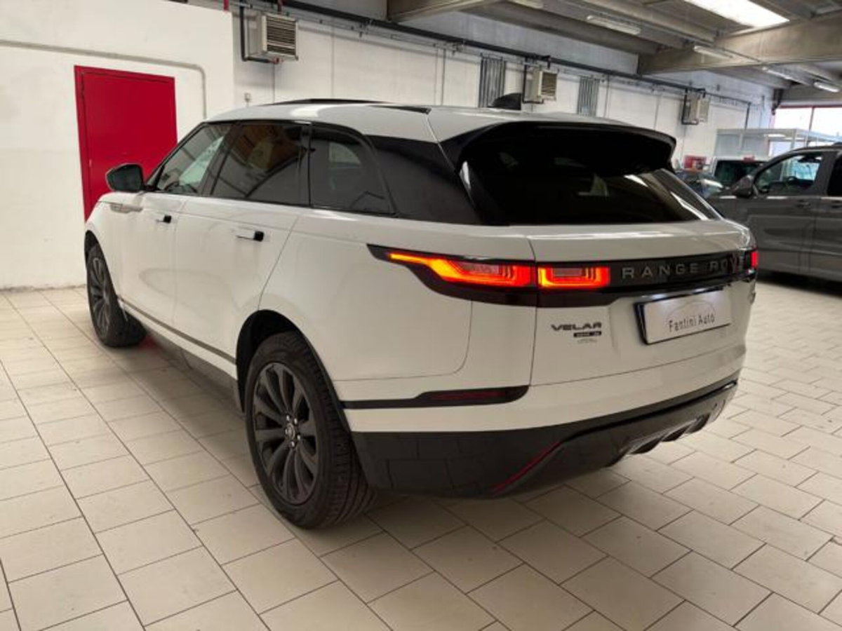 Land Rover Range Rover Velar 2.0D I4 240 CV R-Dynamic SE (5)