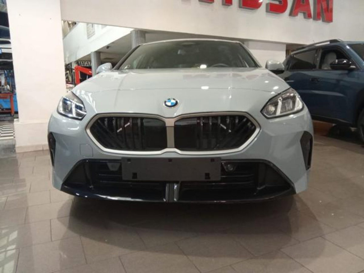 BMW Serie 1 120 48V MSport Pro auto (2)