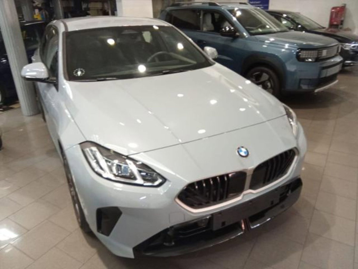 BMW Serie 1 120 48V MSport Pro auto (3)