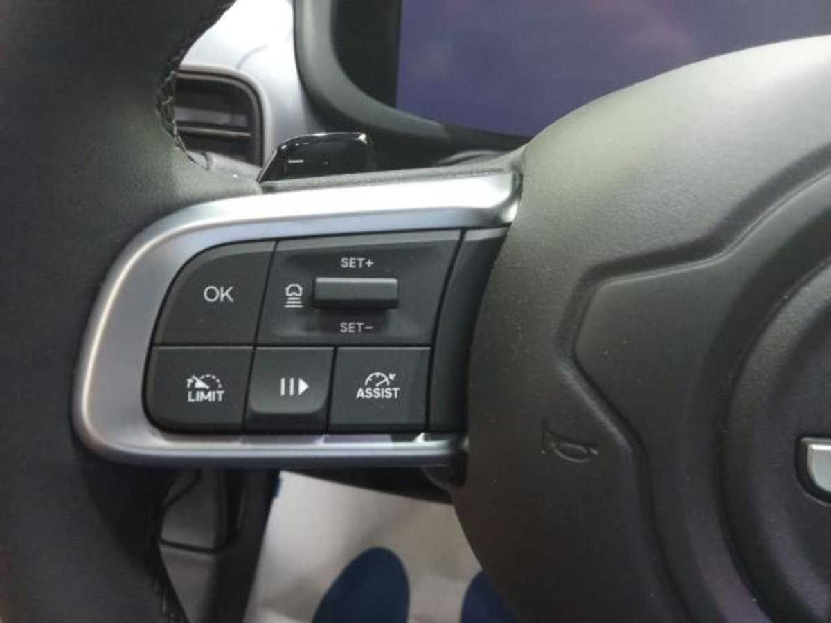 Jeep Avenger 1.2 turbo e-hybrid mhev The North Face 4xe 145cv edct6 (13)