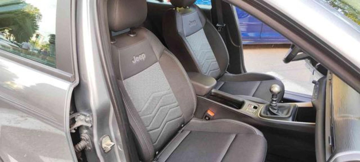Jeep Avenger 1.2 turbo Altitude fwd 100cv (15)