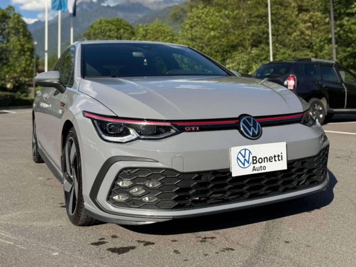 Volkswagen Golf 2.0 tsi GTI MT Ultimate 245cv (7)