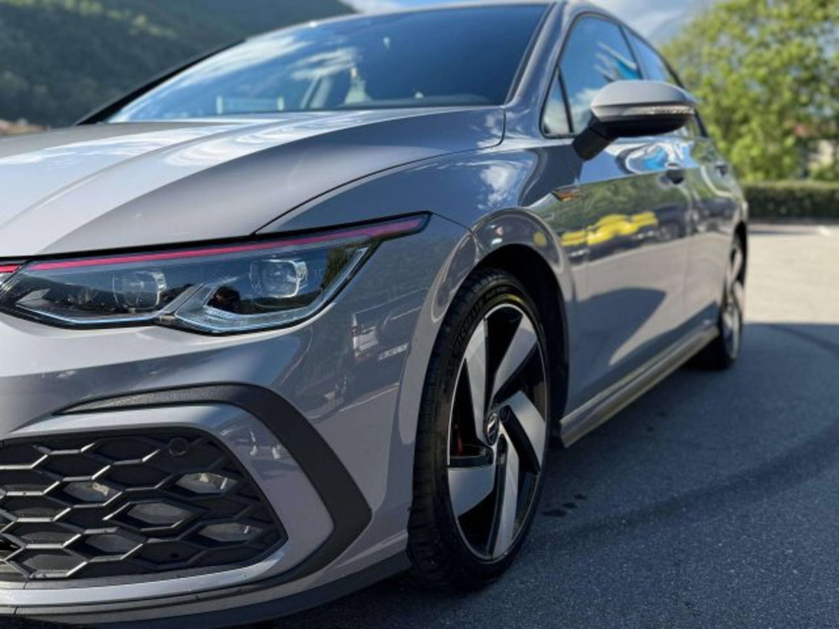 Volkswagen Golf 2.0 tsi GTI MT Ultimate 245cv (9)