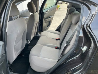 Alfa Romeo Giulietta 1.4 Turbo Super Gpl 120cv (9)