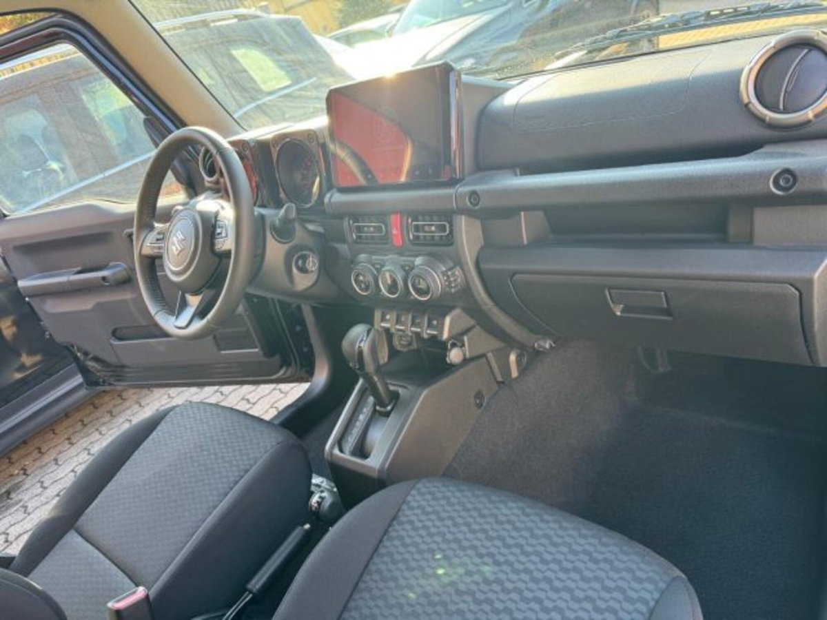 Suzuki Jimny 1.5 5MT Top (14)