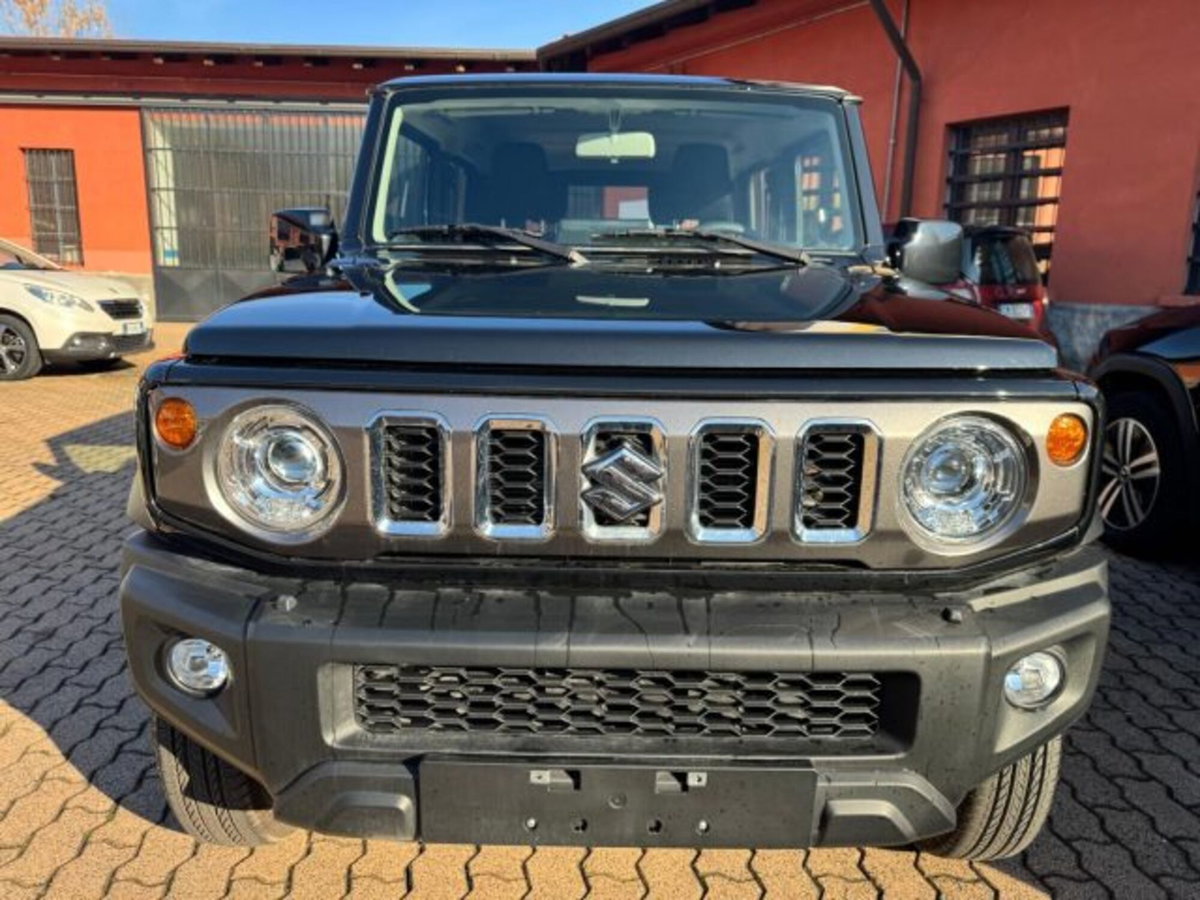 Suzuki Jimny 1.5 5MT Top (2)