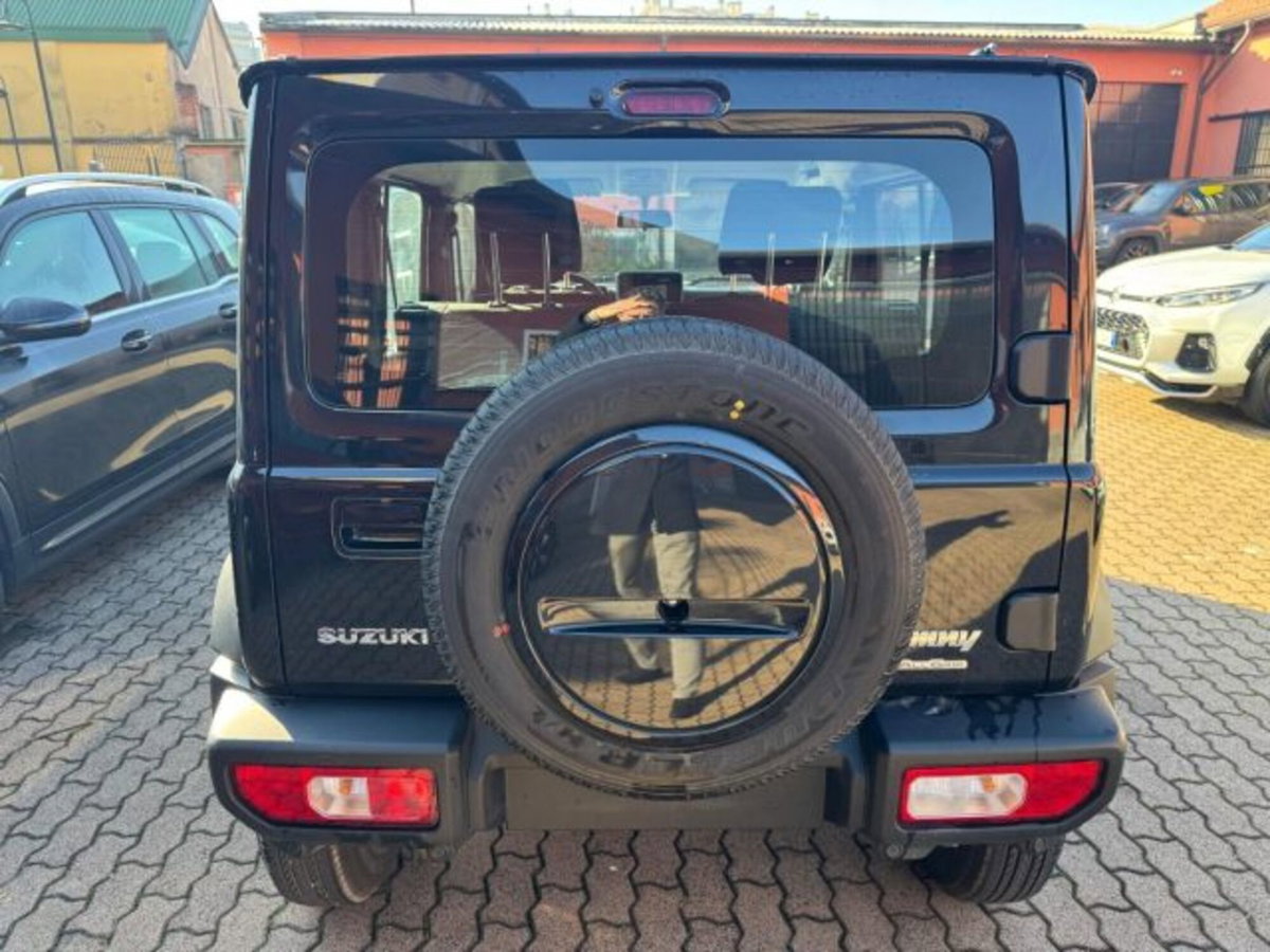 Suzuki Jimny 1.5 5MT Top (4)