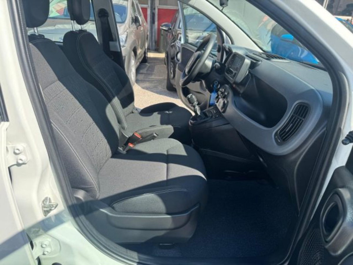 Fiat Panda 1.0 firefly hybrid s&s 70cv 5p.ti (13)