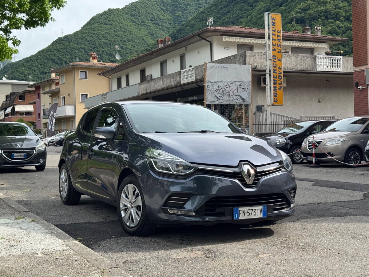 Renault Clio dCi 8V 75 CV Start&Stop 5 porte Energy Duel