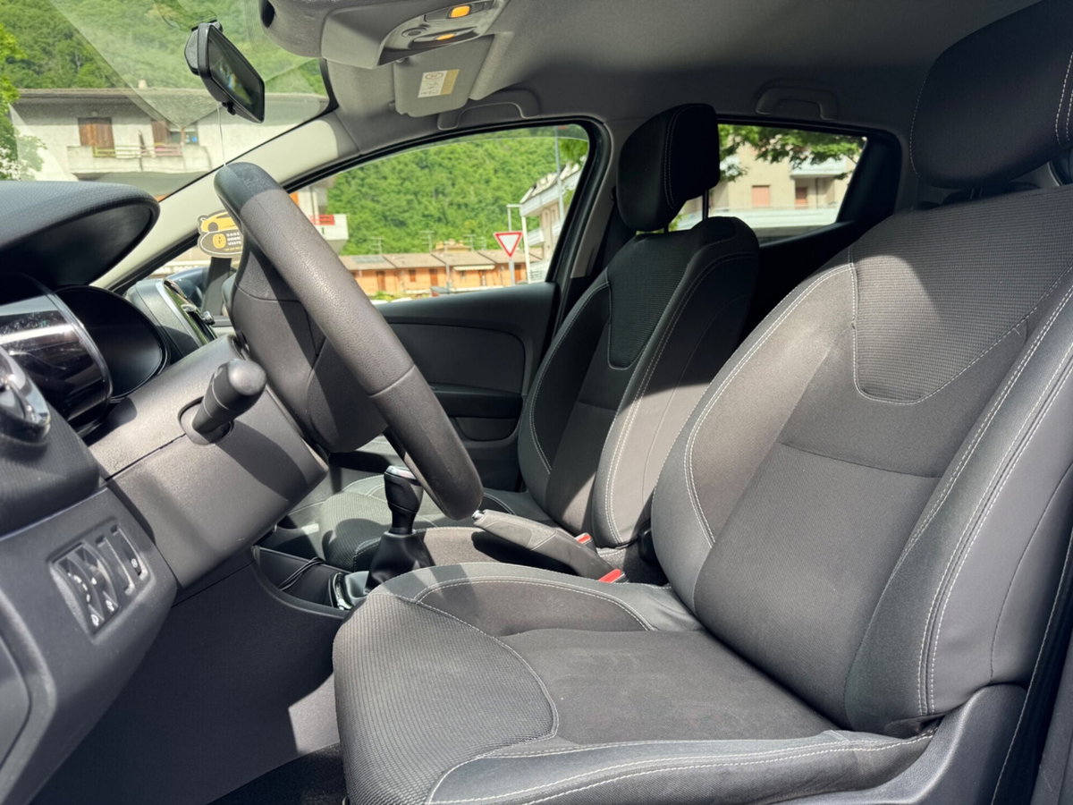 Renault Clio dCi 8V 75 CV Start&Stop 5 porte Energy Duel (11)