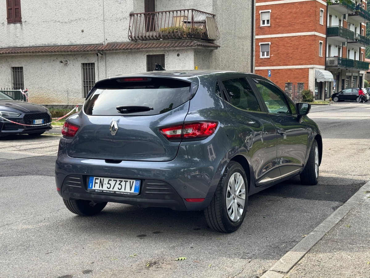Renault Clio dCi 8V 75 CV Start&Stop 5 porte Energy Duel (7)