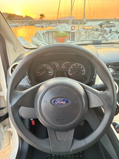 Ford Ka 1.2 8V 69CV Titanium (16)