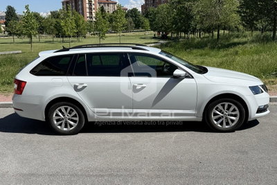 Skoda Octavia Station Wagon 1.4 TSI DSG Wagon Ambition G-Tec (4)