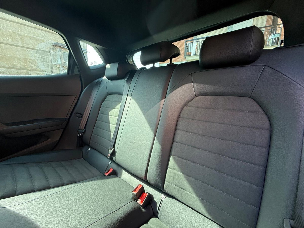 SEAT Ibiza 1.5 TSI EVO ACT 5 porte FR (18)