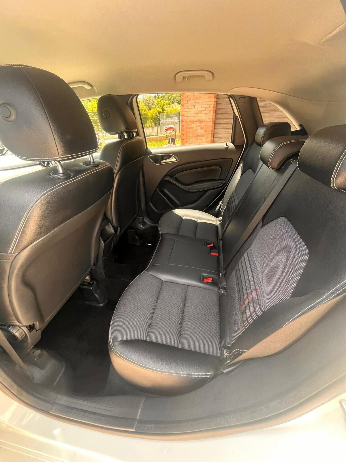 Mercedes-Benz Classe B 180 CDI Automatic Executive (8)
