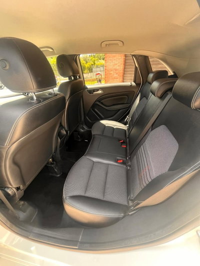 Mercedes-Benz Classe B 180 CDI Automatic Executive (8)