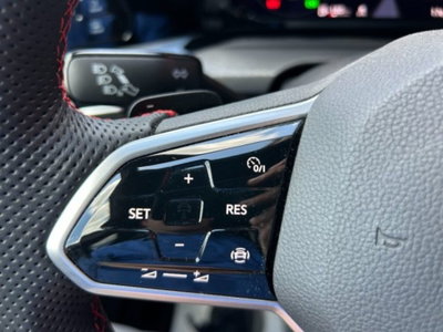 Volkswagen Golf 2.0 TSI GTI DSG (14)