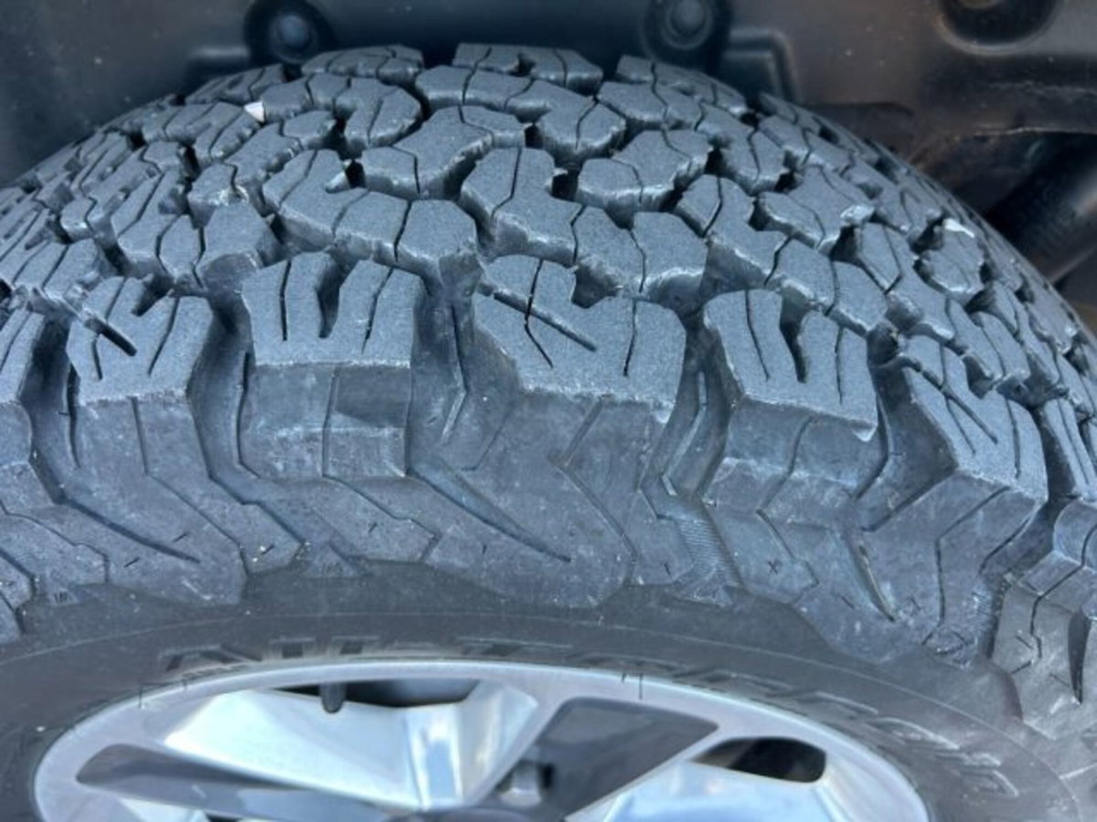 Jeep Wrangler Unlimited 2.2 Mjt II Sahara (11)