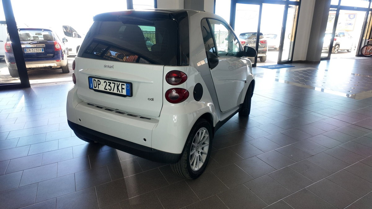 smart Fortwo 800 33 kW coupé passion cdi (4)