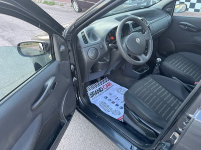 Fiat Punto Classic 1.2 5 porte Active GPL (9)
