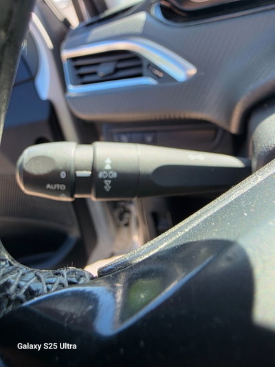 Peugeot 208 68 5 porte Access (17)