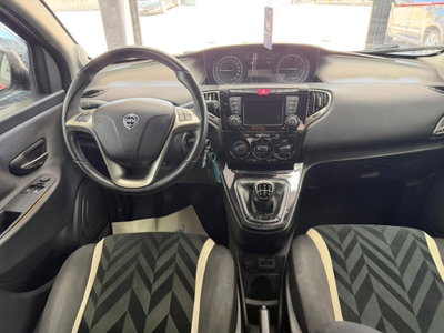 Lancia Ypsilon 1.3 MJT 16V 95 CV 5 porte S&S Gold (7)