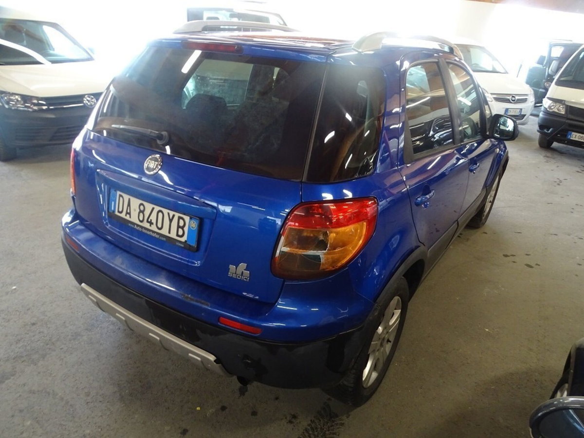 Fiat Sedici 1.9 MJT 4x4 Emotion (3)