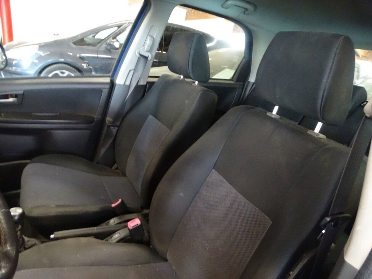 Fiat Sedici 1.9 MJT 4x4 Emotion (6)