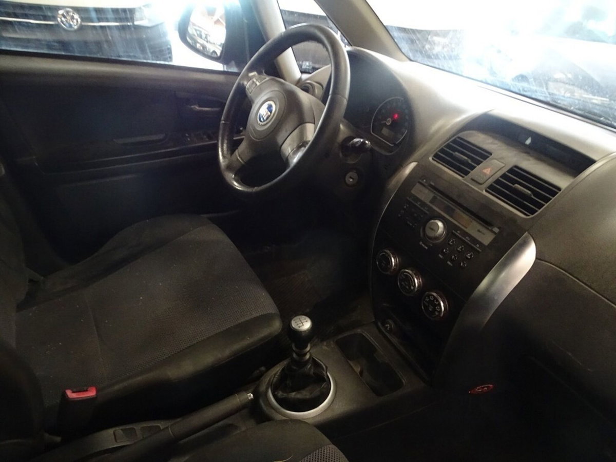 Fiat Sedici 1.9 MJT 4x4 Emotion (7)