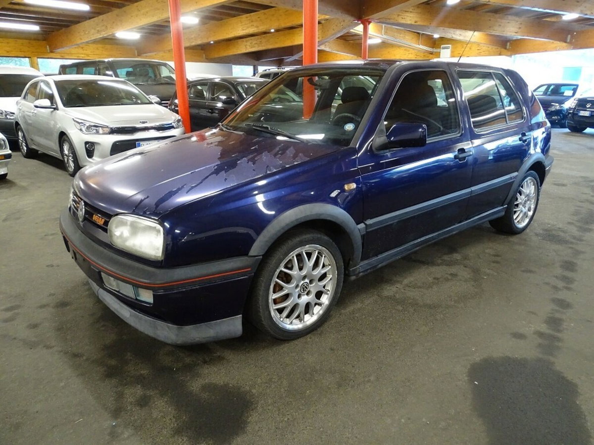 Volkswagen Golf 2.0 16V cat 3 porte GTI