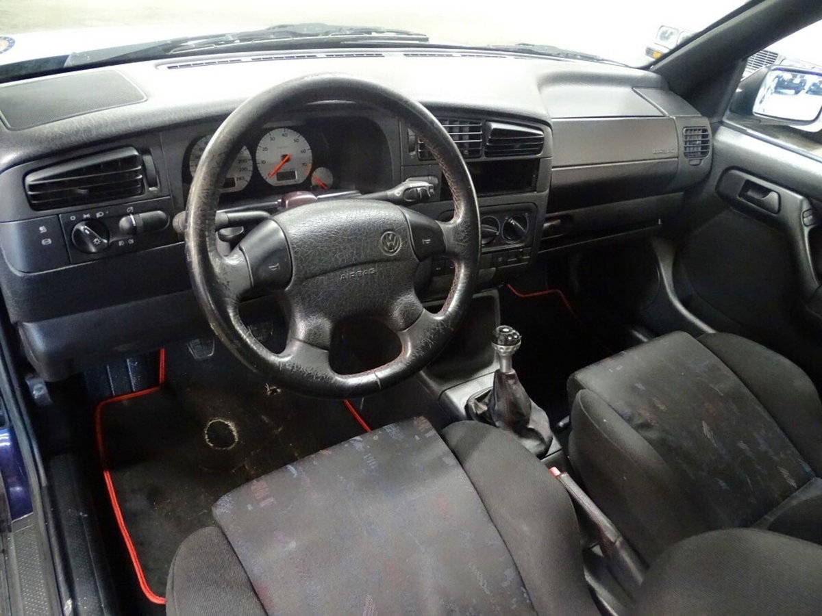 Volkswagen Golf 2.0 16V cat 3 porte GTI (5)