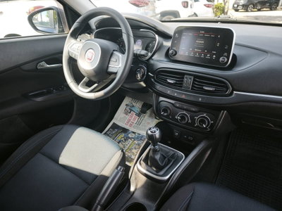 Fiat Tipo Station Wagon Tipo 1.4 T-Jet 120CV GPL SW Lounge (6)