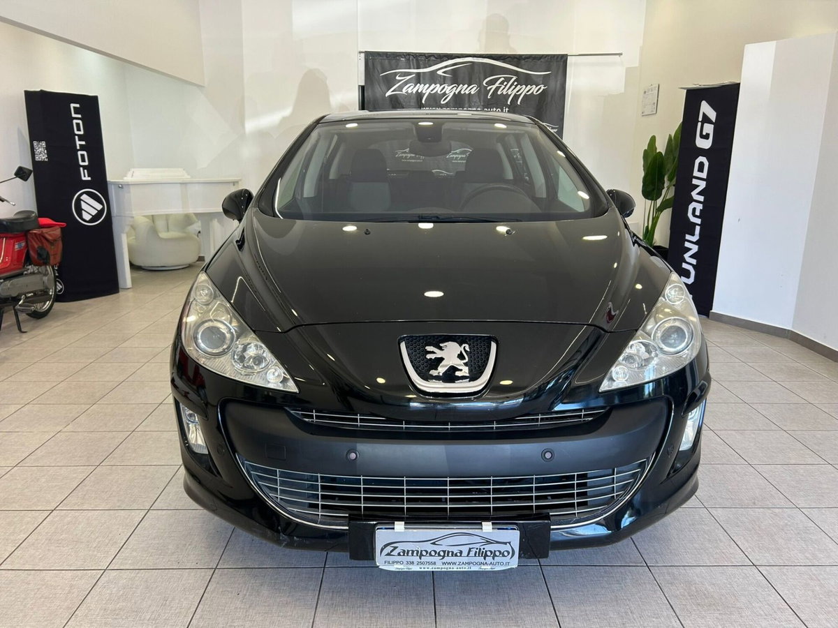 Peugeot 308 2.0 HDi 5p. Féline (2)