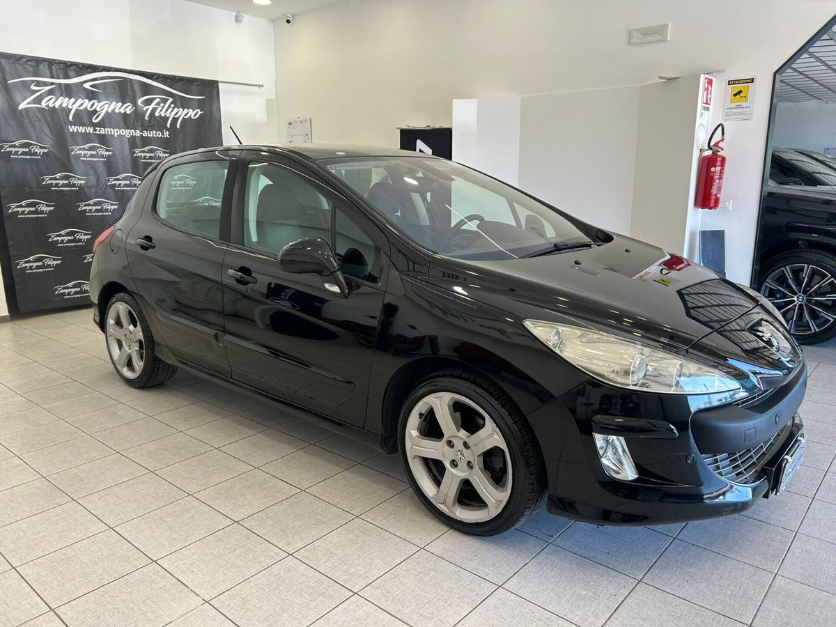 Peugeot 308 2.0 HDi 5p. Féline (3)