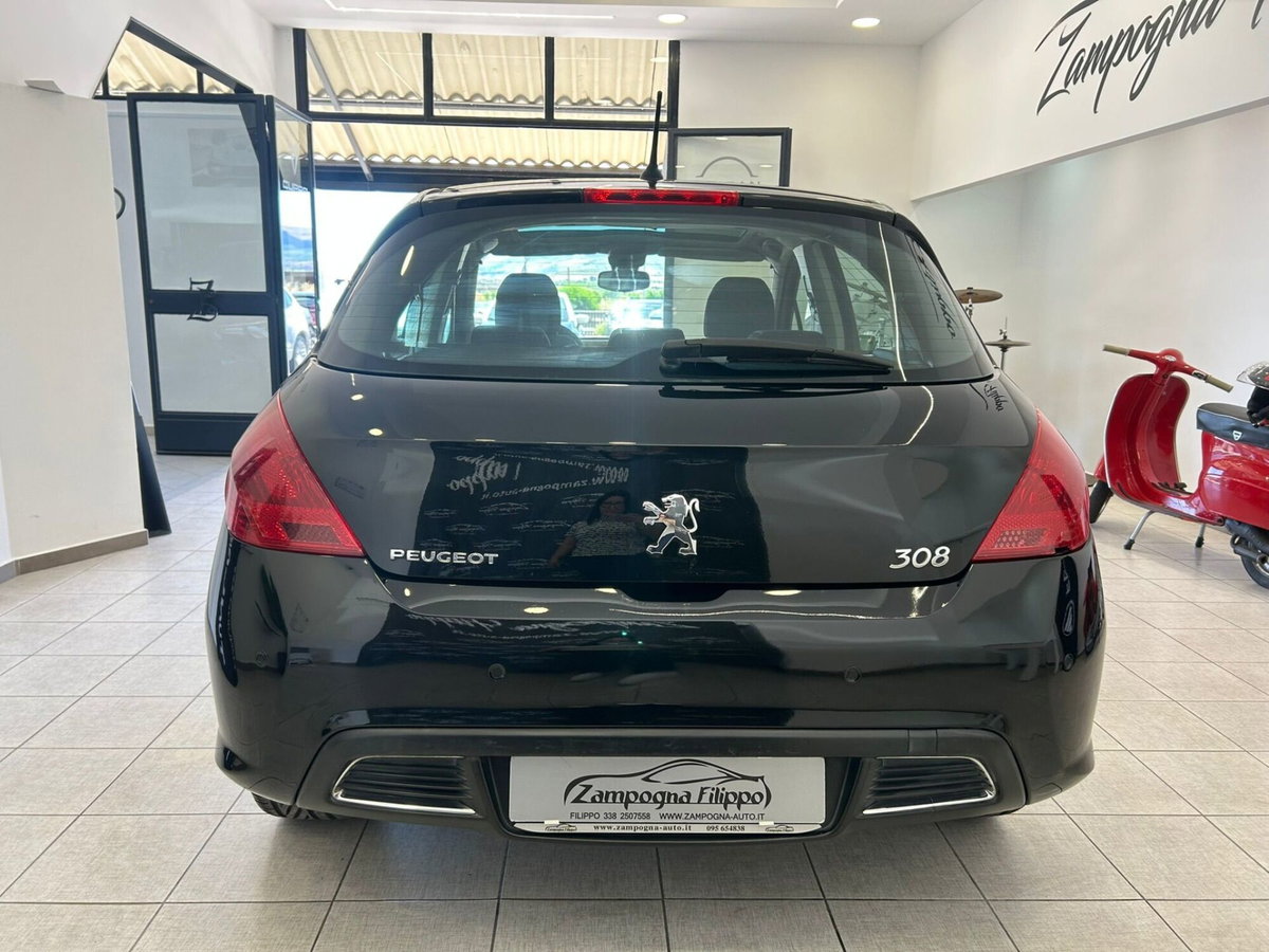 Peugeot 308 2.0 HDi 5p. Féline (4)